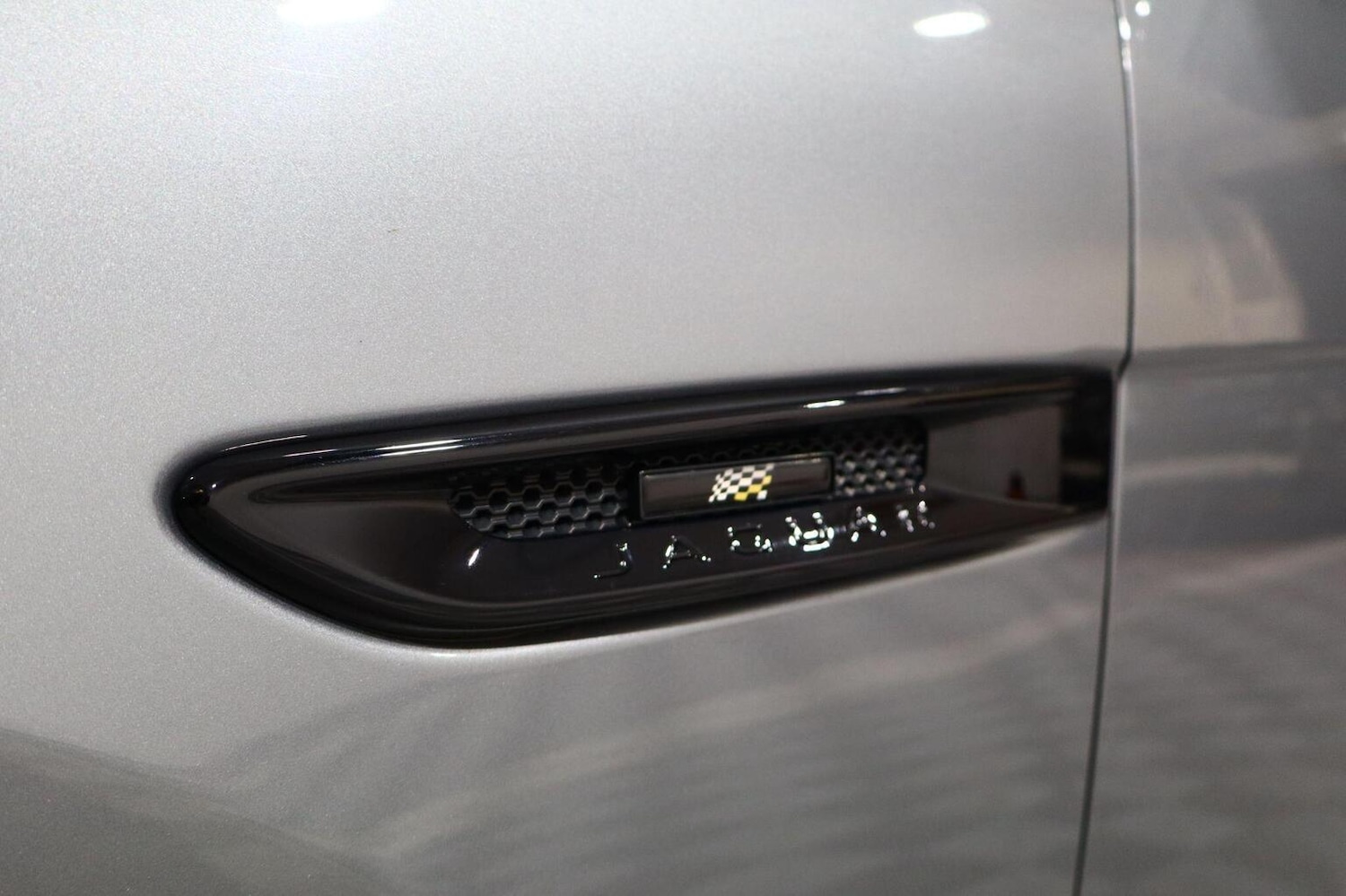 Used Jaguar F-Pace 2020 for sale - 77694215: Photo 32