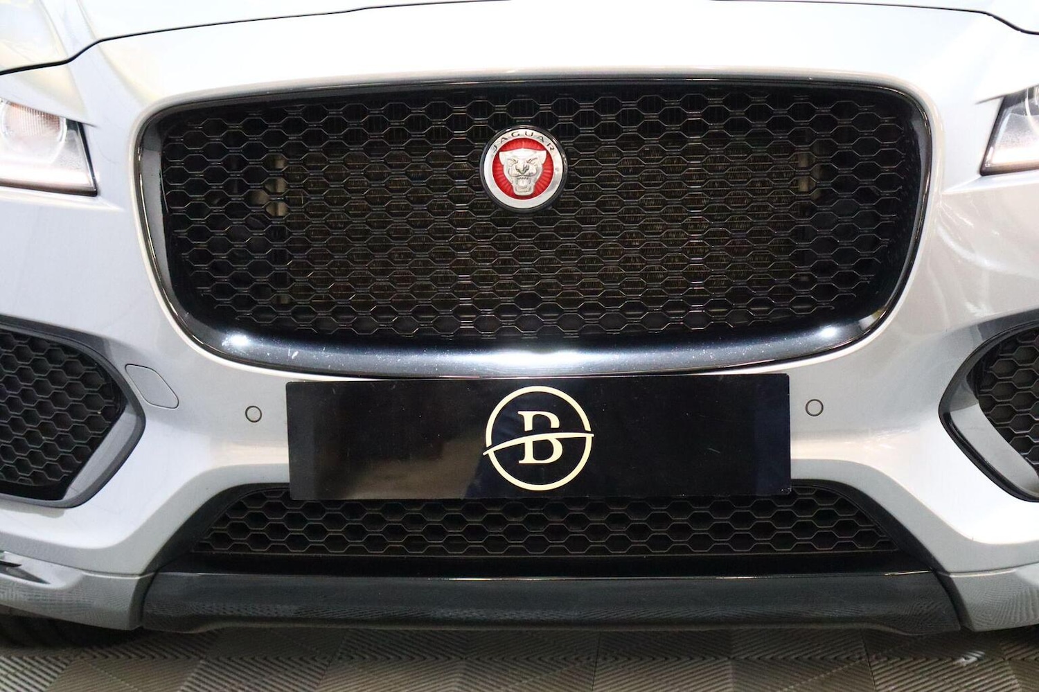 Used Jaguar F-Pace 2020 for sale - 77694215: Photo 37