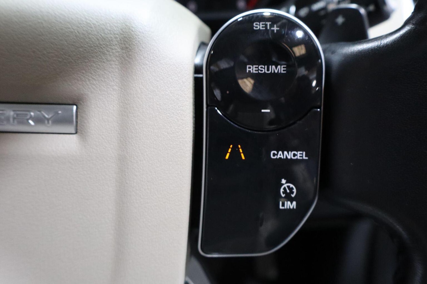 Used Land Rover Discovery 2019 for sale - 76521101: Photo 10