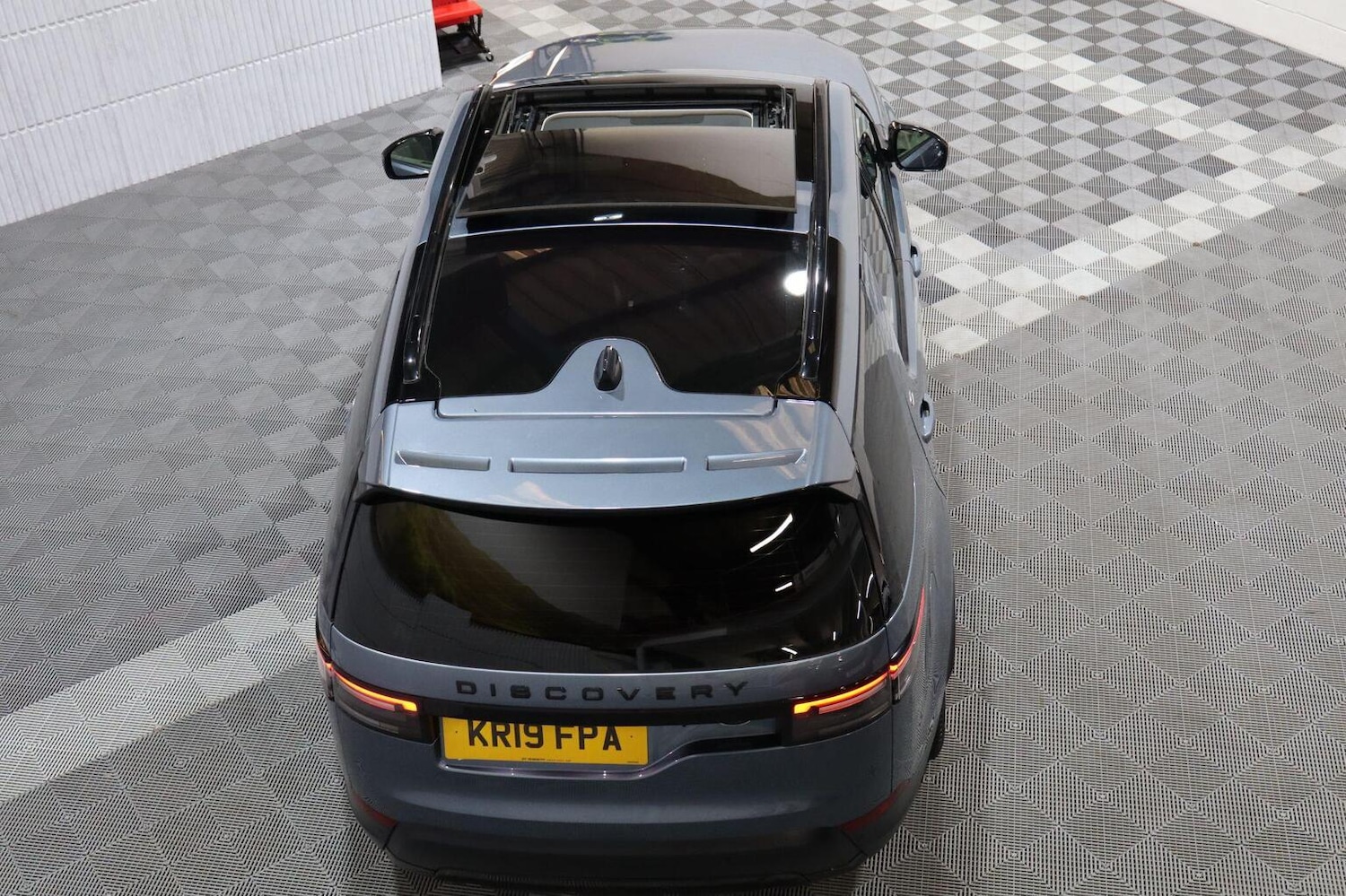 Used Land Rover Discovery 2019 for sale - 76521101: Photo 20