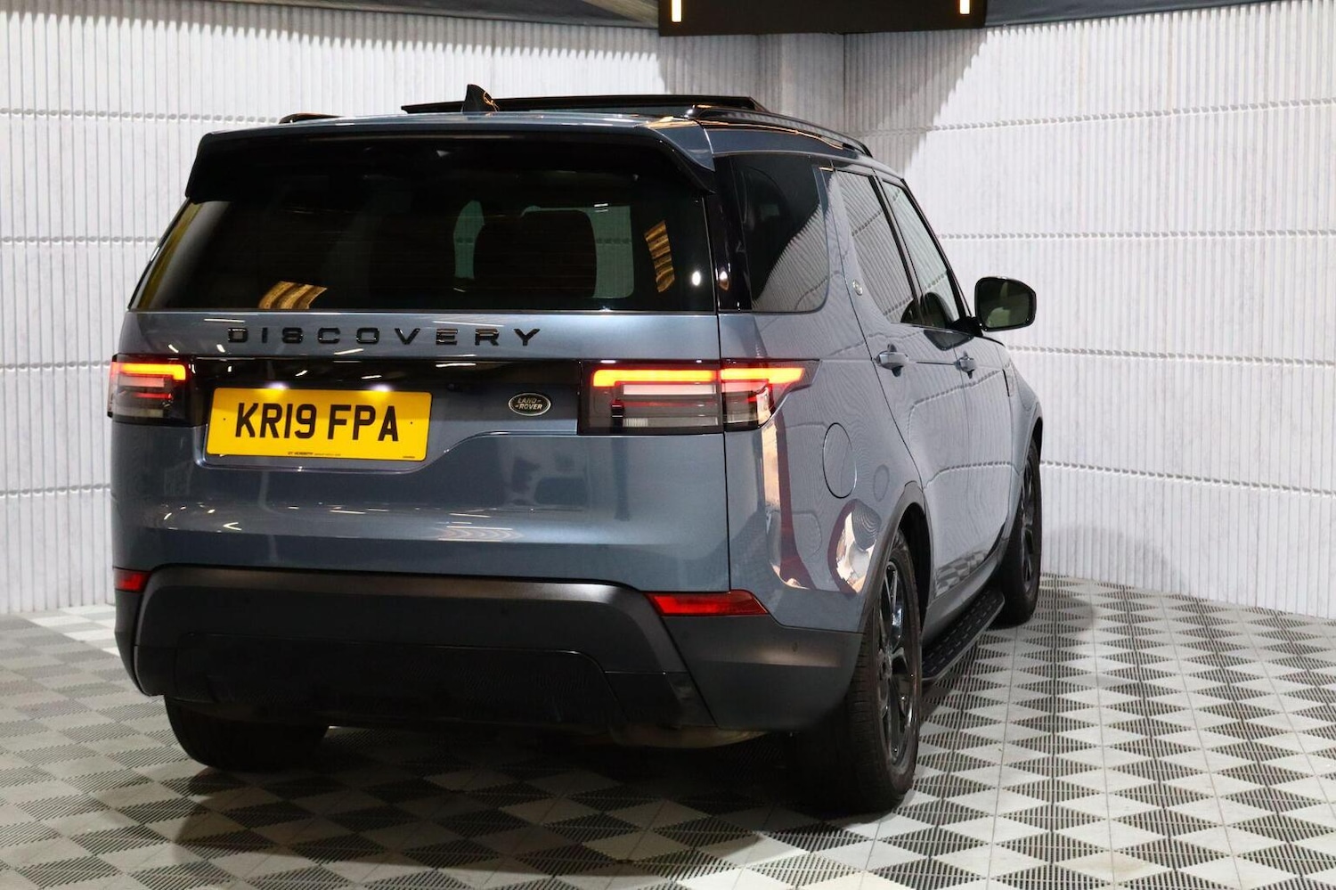 Used Land Rover Discovery 2019 for sale - 76521101: Photo 50