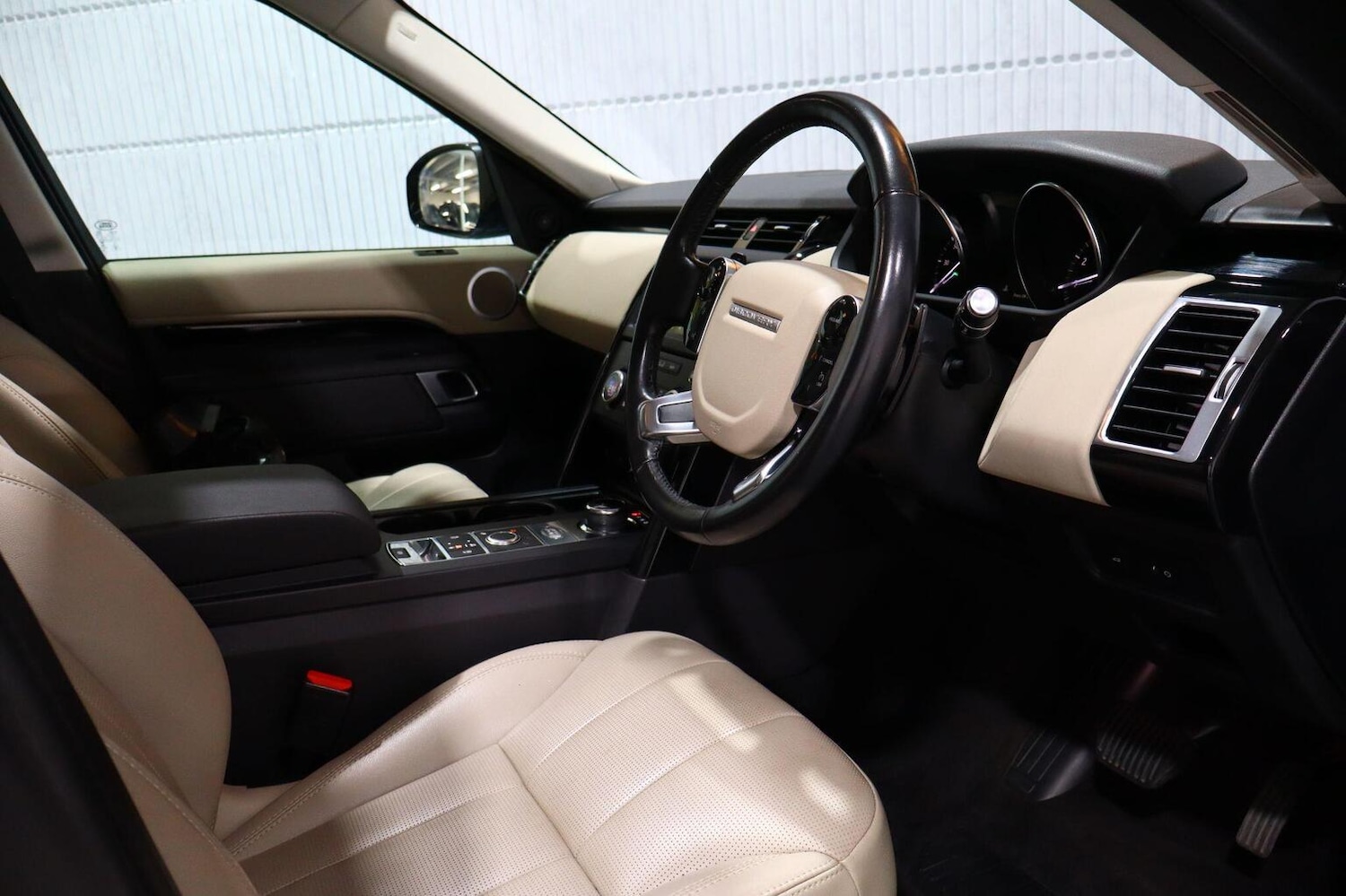 Used Land Rover Discovery 2019 for sale - 76521101: Photo 71