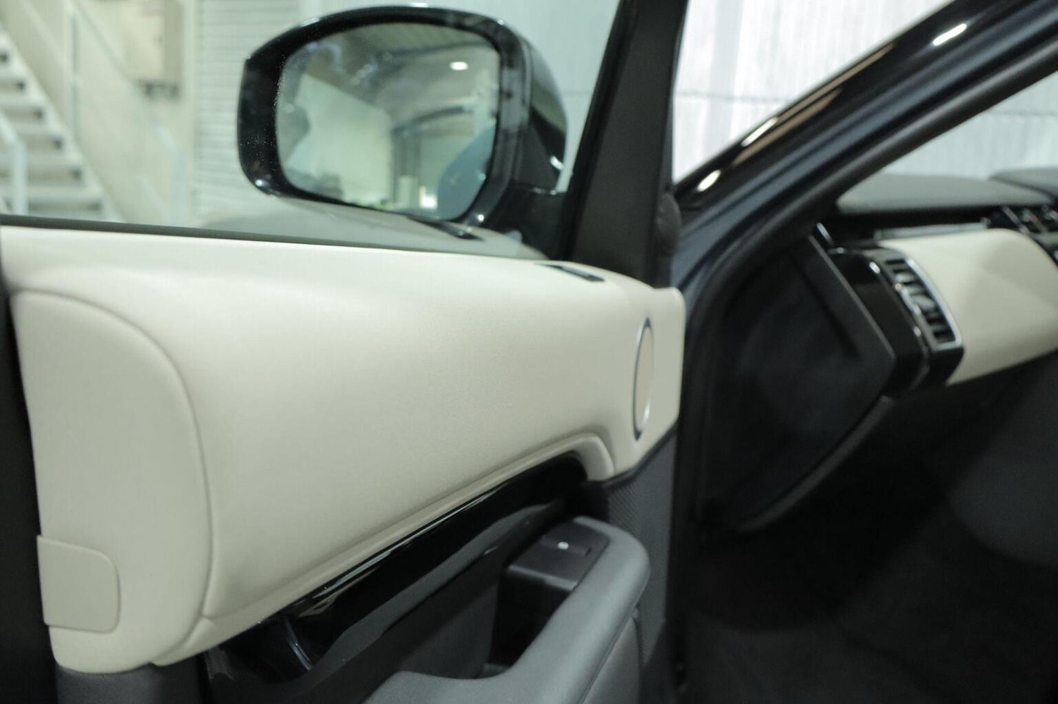 Used Land Rover Discovery 2019 for sale - 76521101: Photo 75