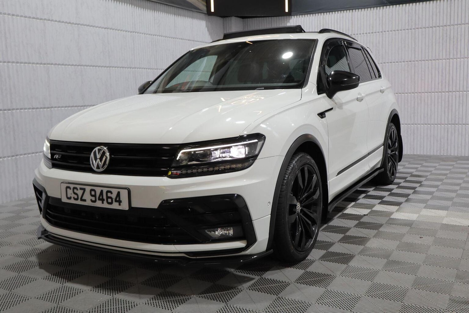 Used Volkswagen Tiguan 2018 for sale - 77478137: Photo 12