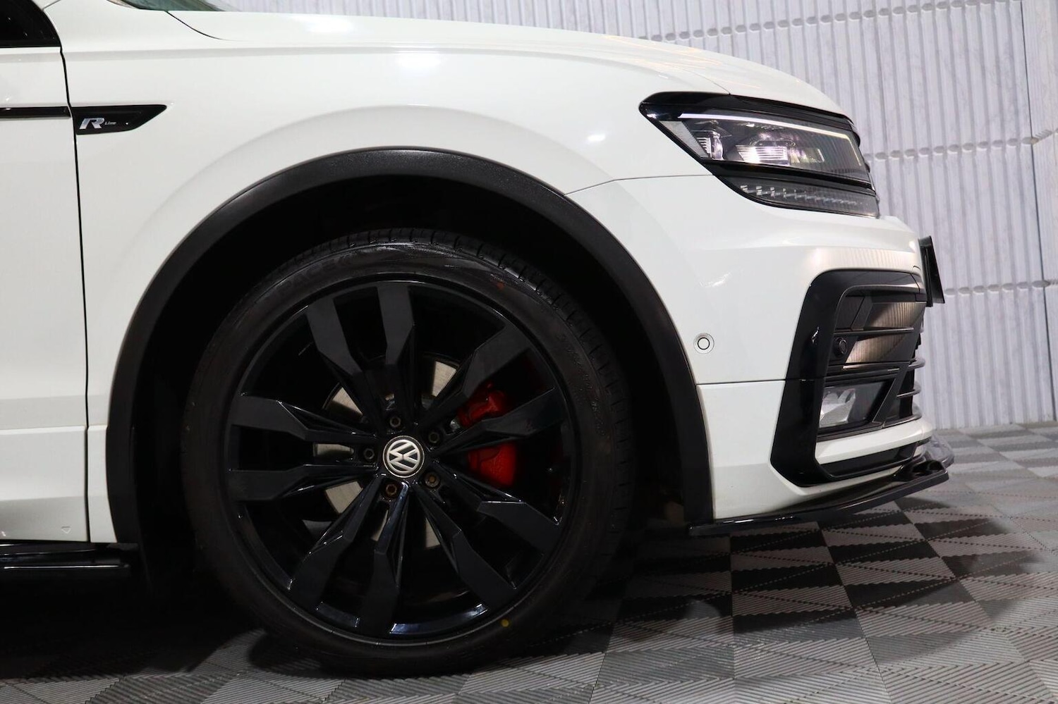 Used Volkswagen Tiguan 2018 for sale - 77478137: Photo 42