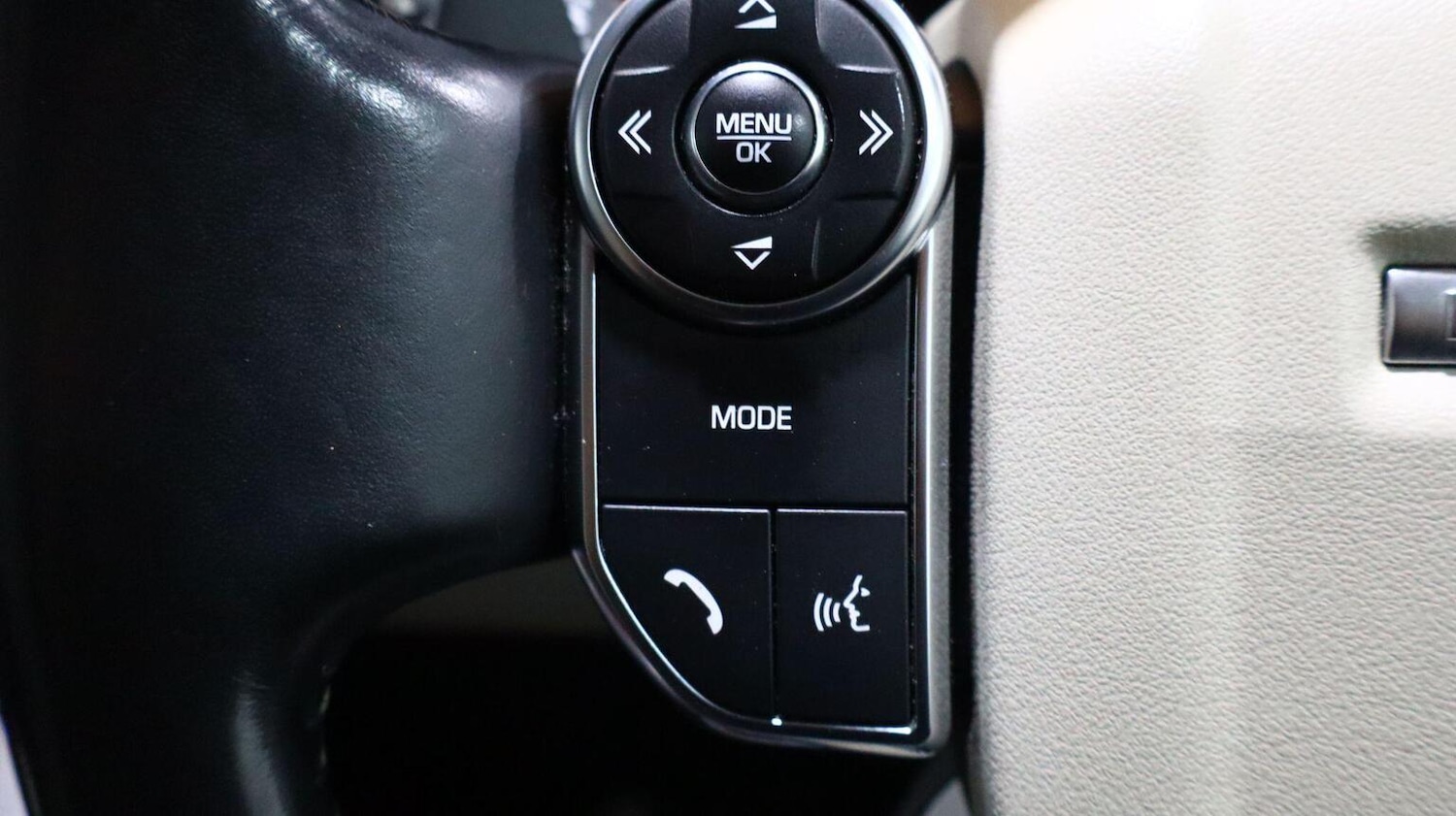 Used Land Rover Discovery 2017 for sale - 77639203: Photo 12