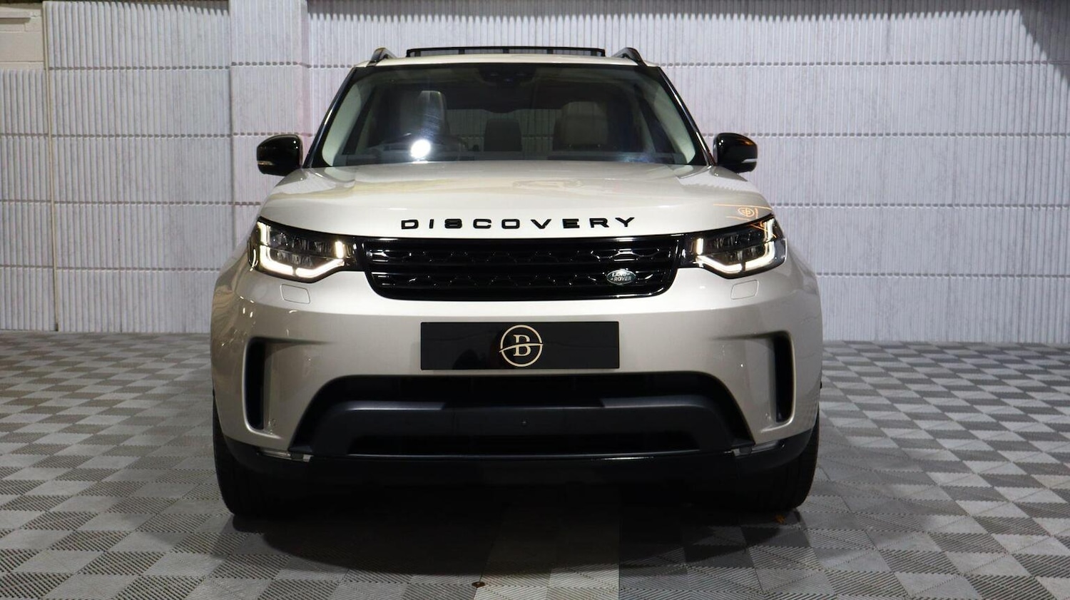 Used Land Rover Discovery 2017 for sale - 77639203: Photo 18