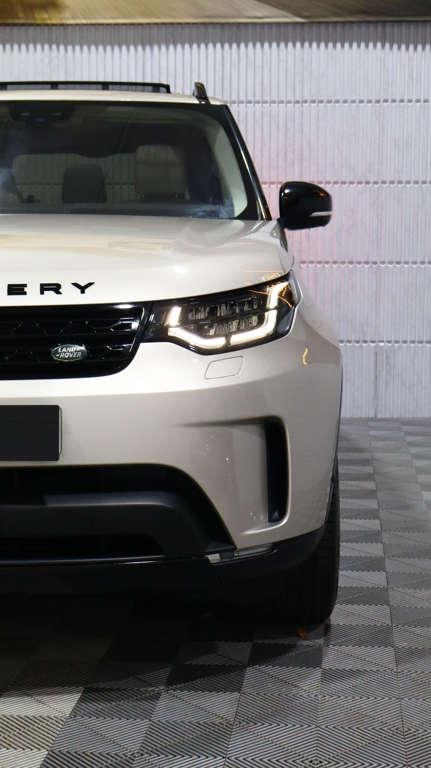 Used Land Rover Discovery 2017 for sale - 77639203: Photo 22