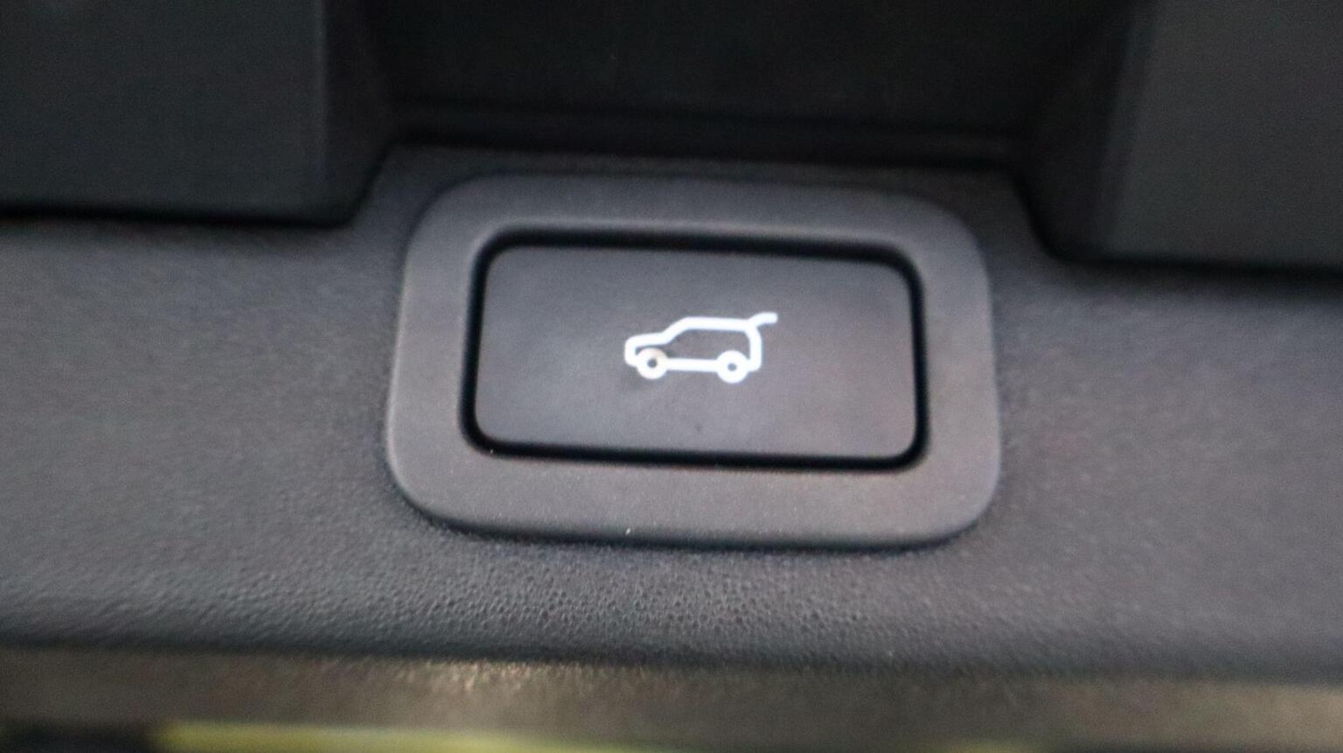 Used Land Rover Discovery 2017 for sale - 77639203: Photo 38