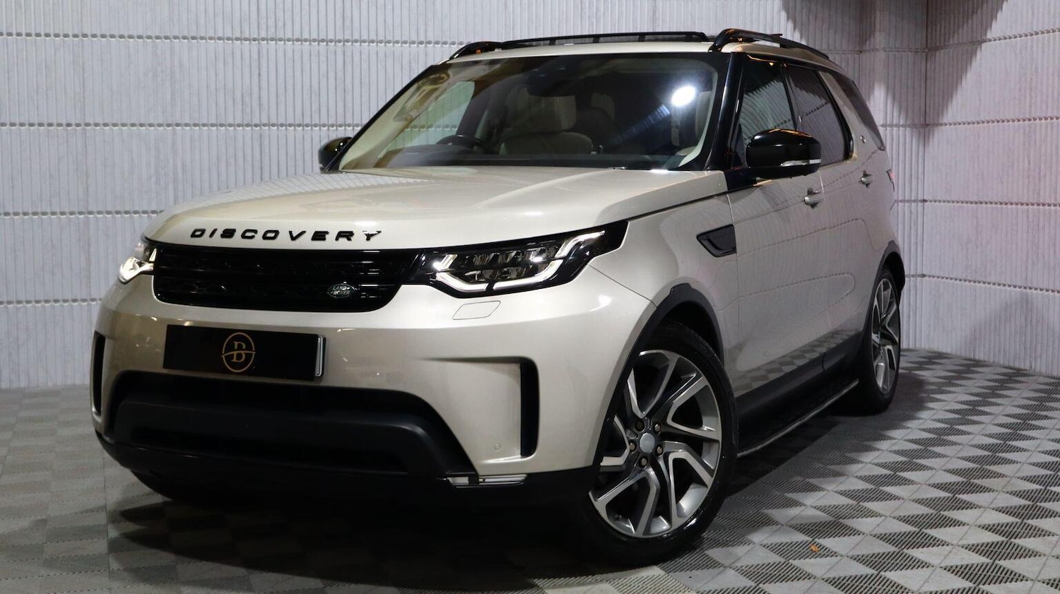 Used Land Rover Discovery 2017 for sale - 77639203: Photo 60