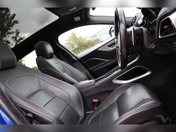 Used Jaguar F-Pace 2019 for sale - 76211864: Photo