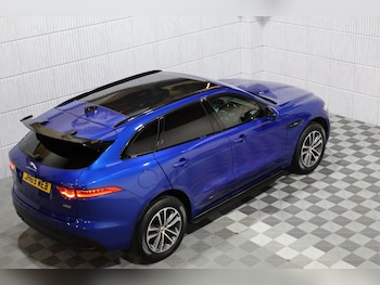 Used Jaguar F-Pace 2019 for sale - 76211864: Photo