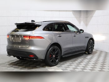 Used Jaguar F-Pace 2020 for sale - 78176104: Photo