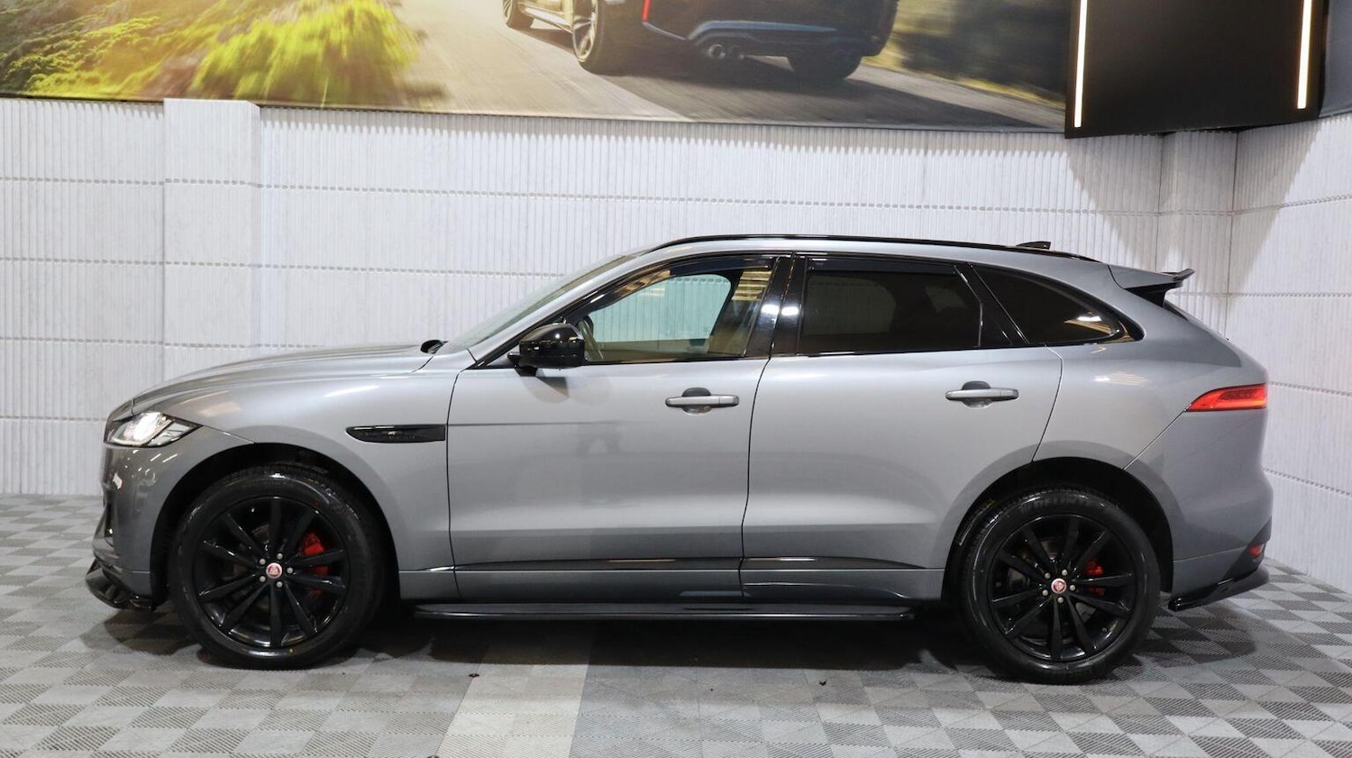 Used Jaguar F-Pace 2020 for sale - 78176104: Photo 4