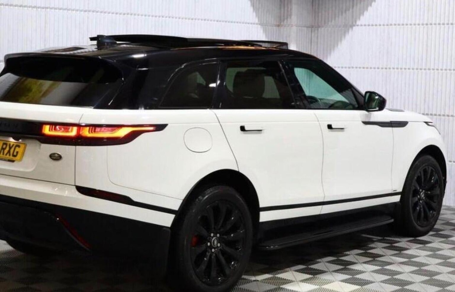 Used Land Rover Range Rover Velar 2020 for sale - 77536022: Photo 3