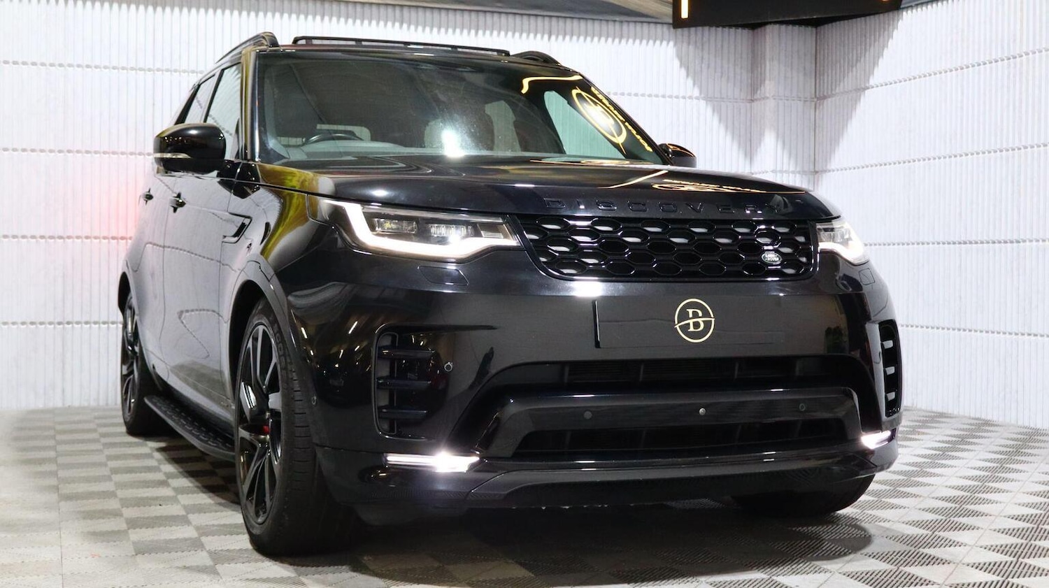 Used Land Rover Discovery 2021 for sale - 77977079: Photo 1