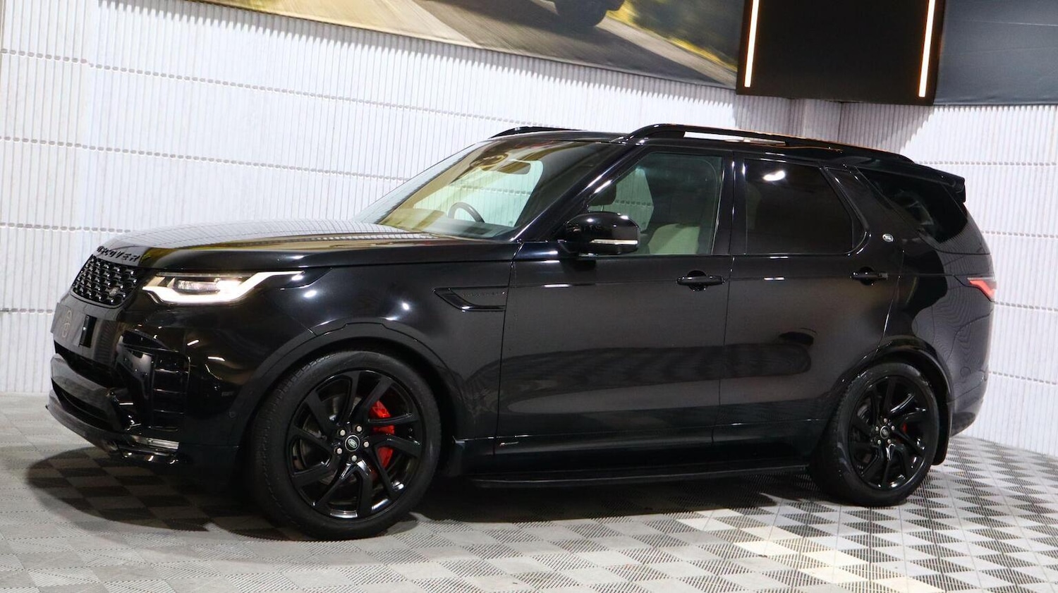 Used Land Rover Discovery 2021 for sale - 77977079: Photo 31