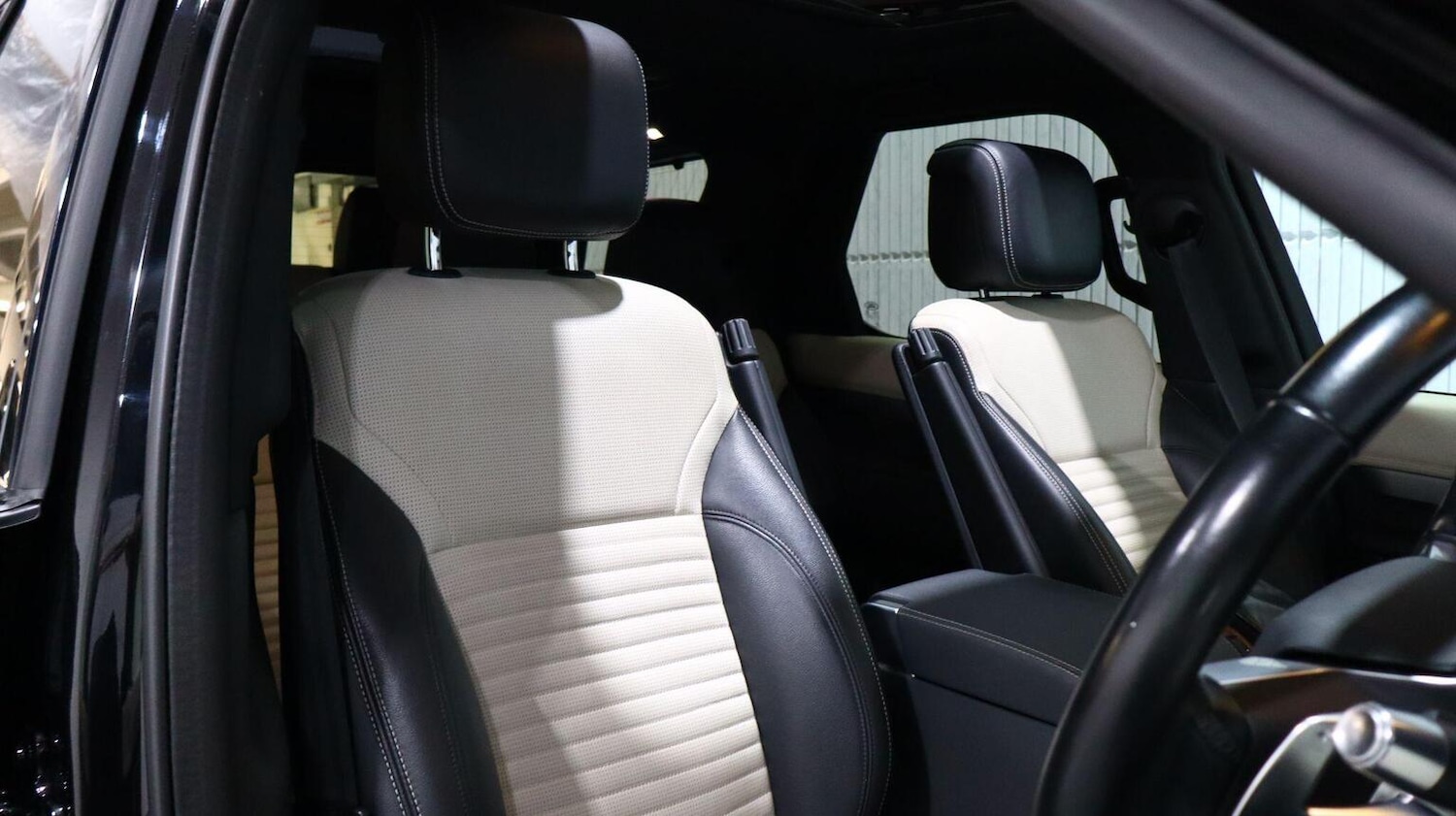 Used Land Rover Discovery 2021 for sale - 77977079: Photo 40