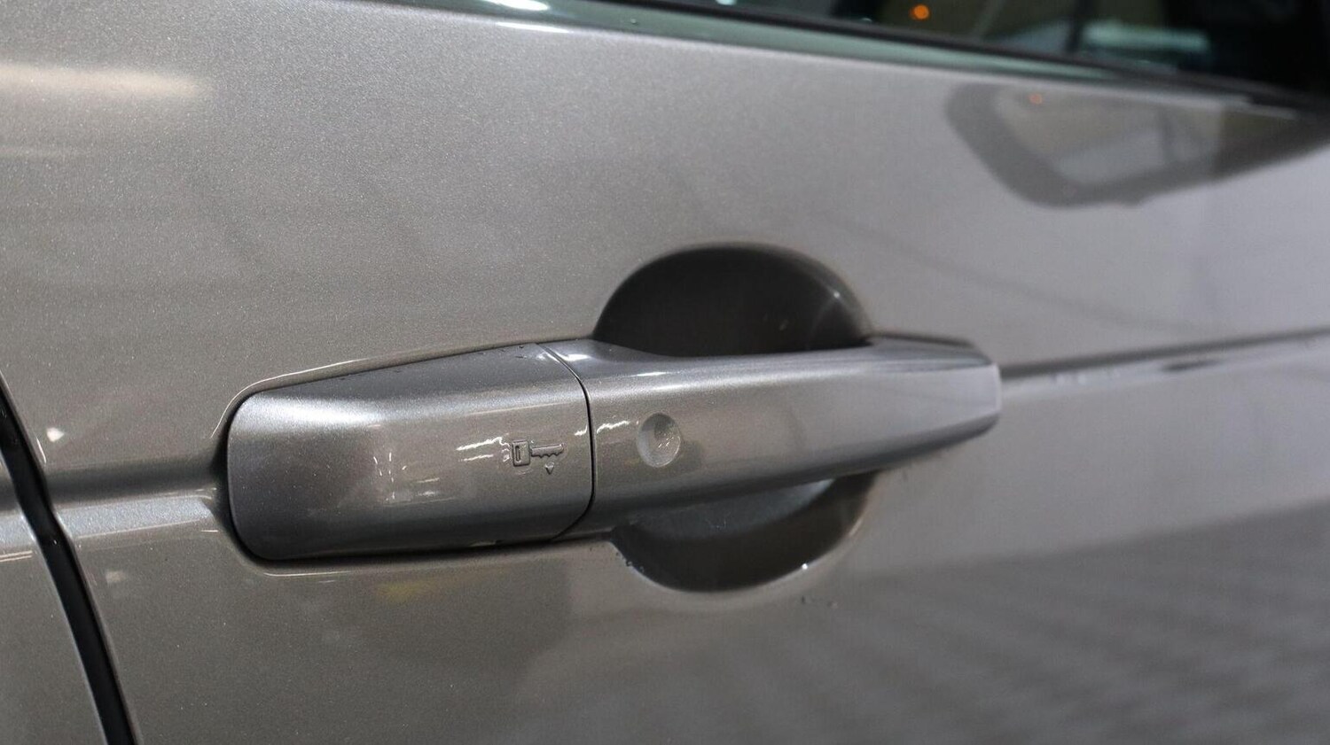 Used Land Rover Discovery 2018 for sale - 78060536: Photo 16