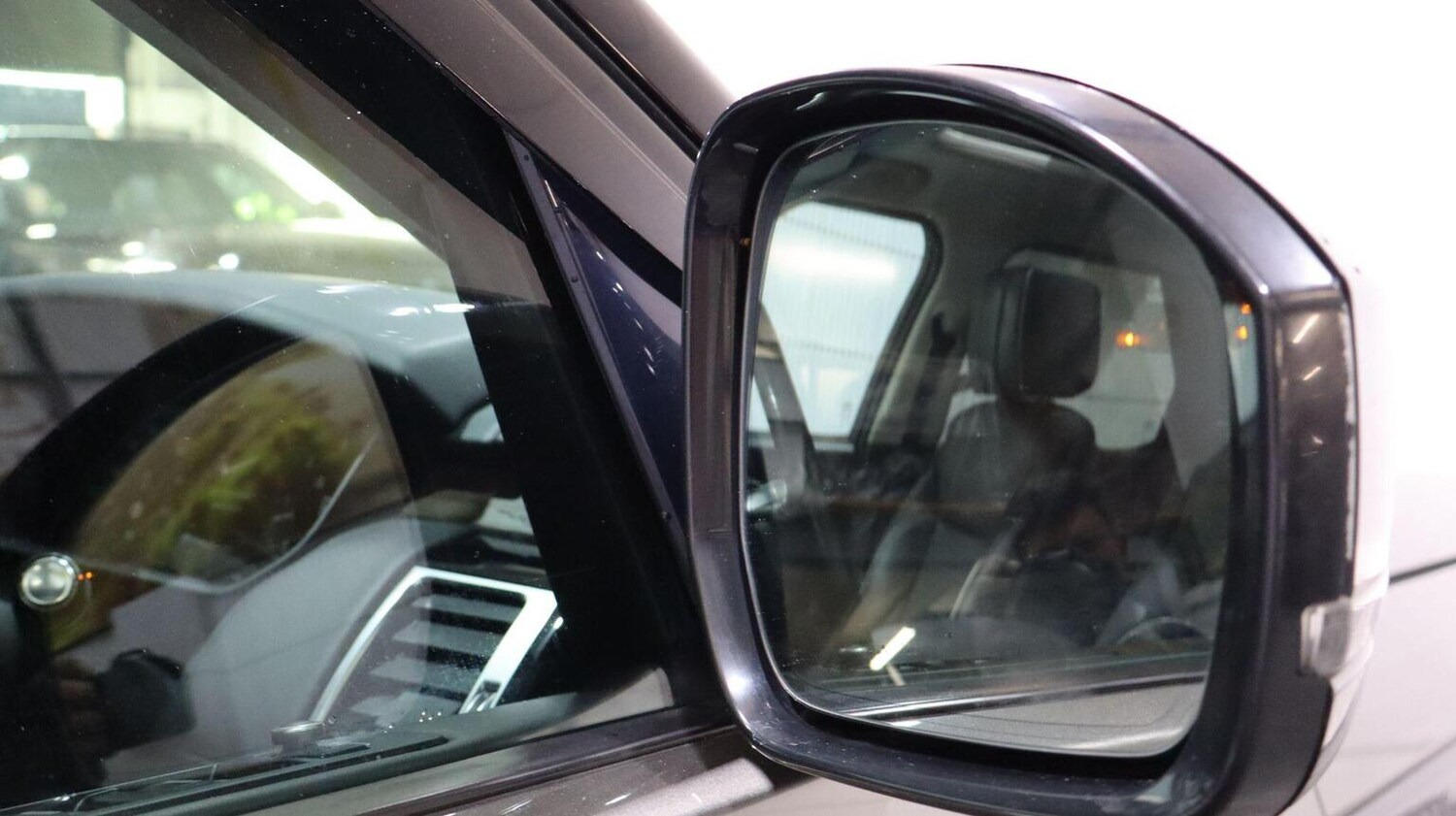 Used Land Rover Discovery 2018 for sale - 78060536: Photo 17