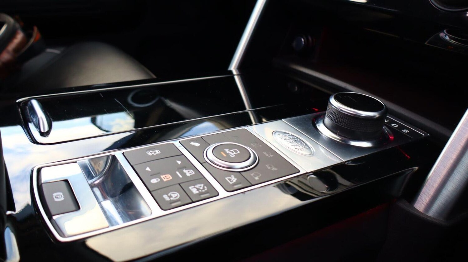 Used Land Rover Discovery 2018 for sale - 78060536: Photo 63