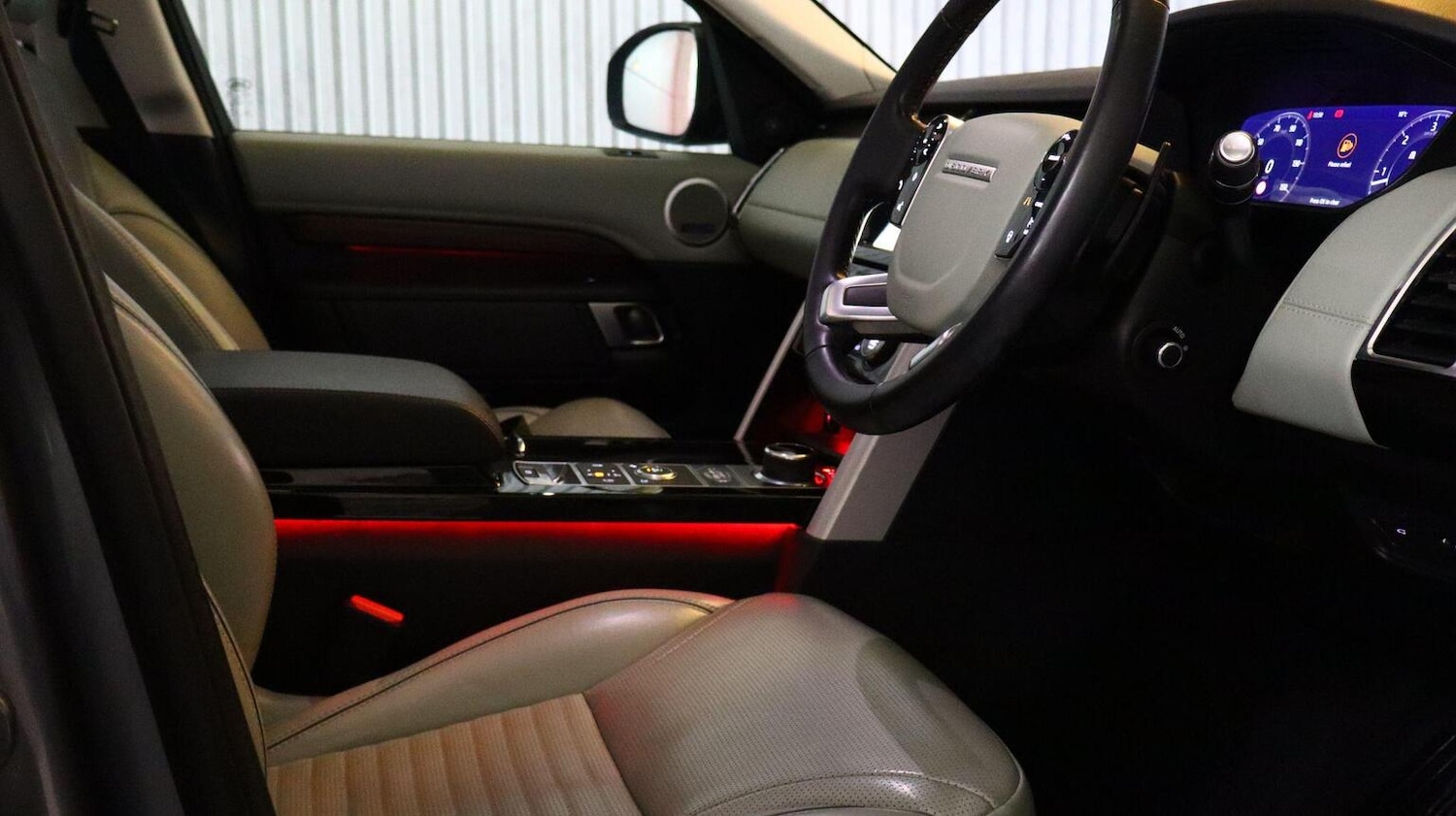 Used Land Rover Discovery 2020 for sale - 77129497: Photo 8