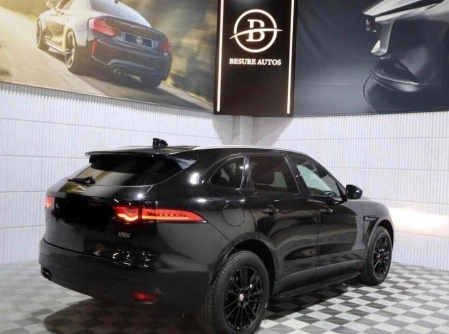 Used Jaguar F-Pace 2020 for sale - 77668468: Photo 3