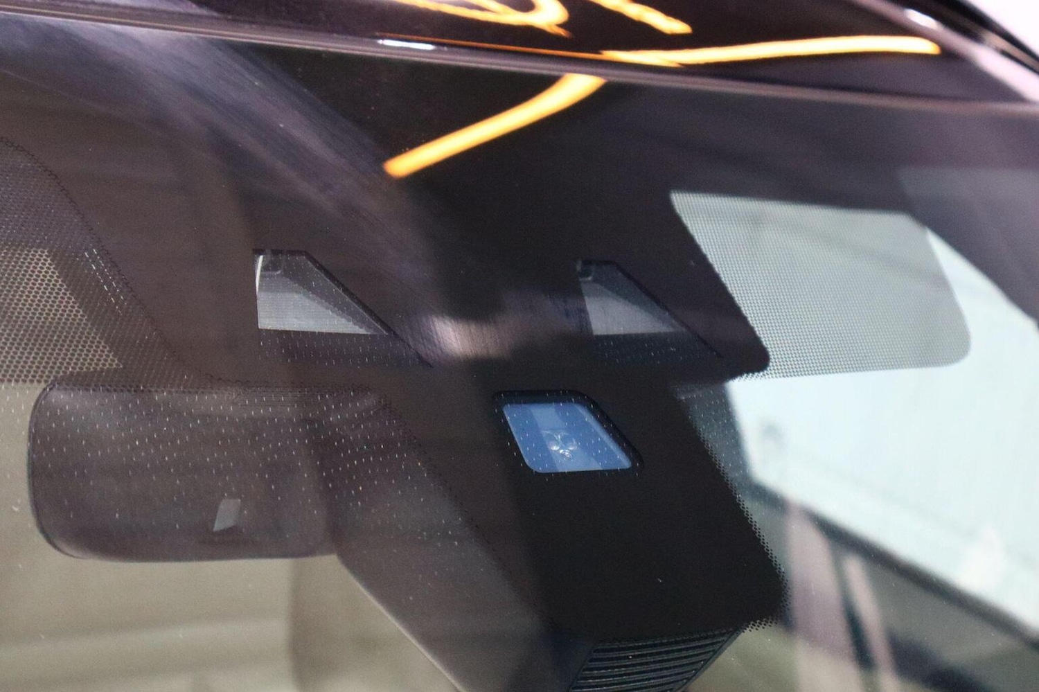 Used Land Rover Range Rover Velar 2018 for sale - 76741343: Photo 15