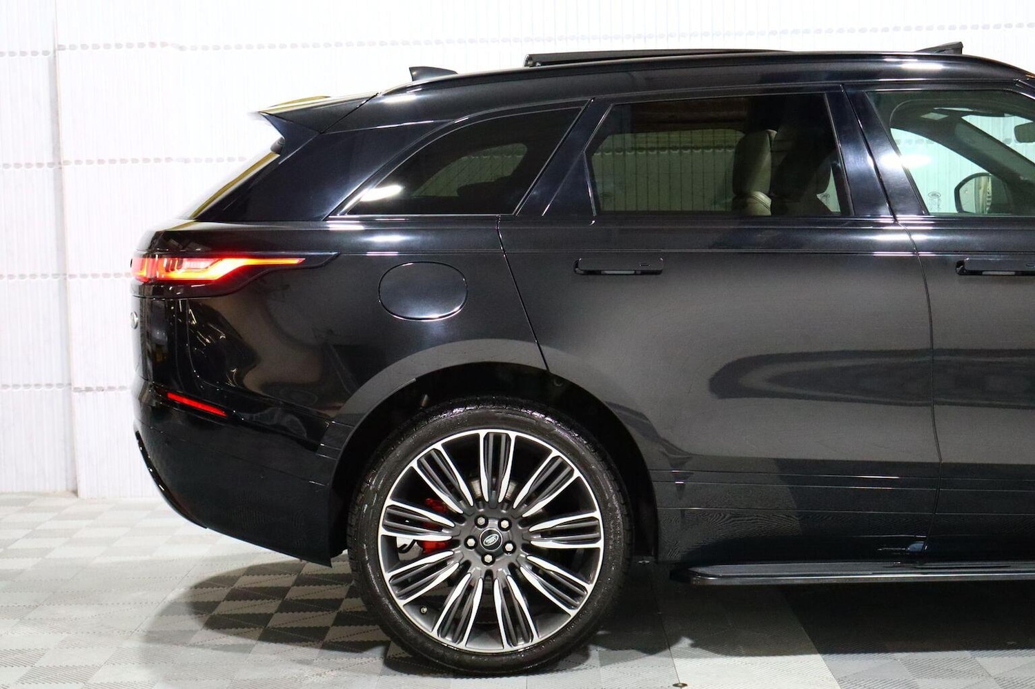 Used Land Rover Range Rover Velar 2018 for sale - 76741343: Photo 28