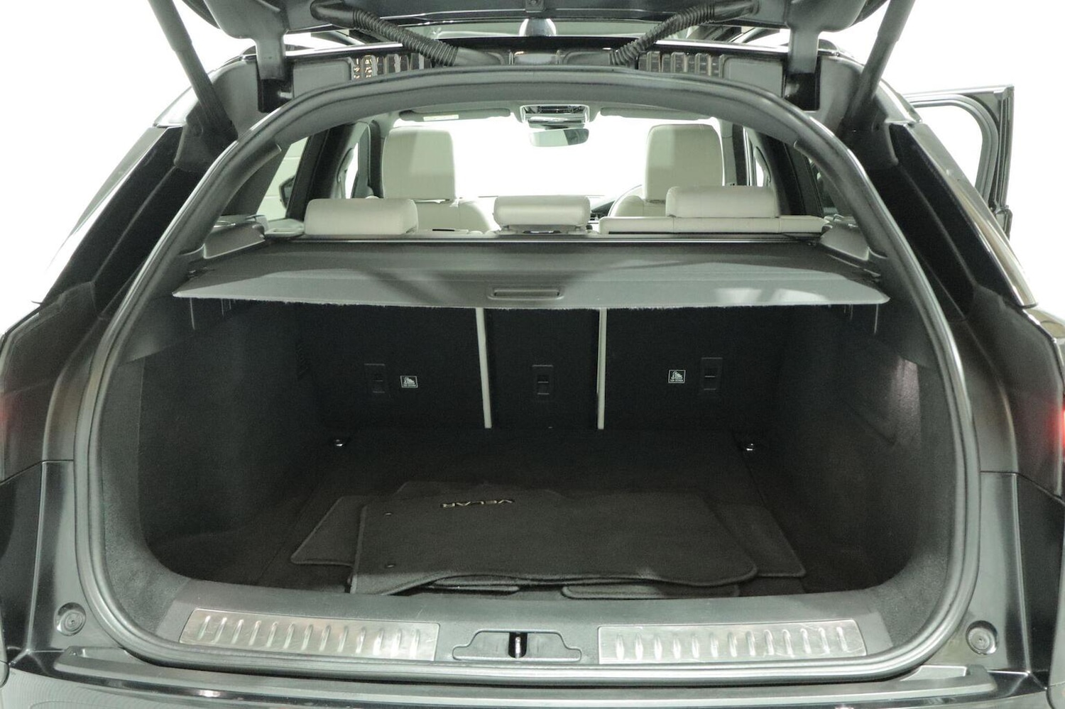 Used Land Rover Range Rover Velar 2018 for sale - 76741343: Photo 53