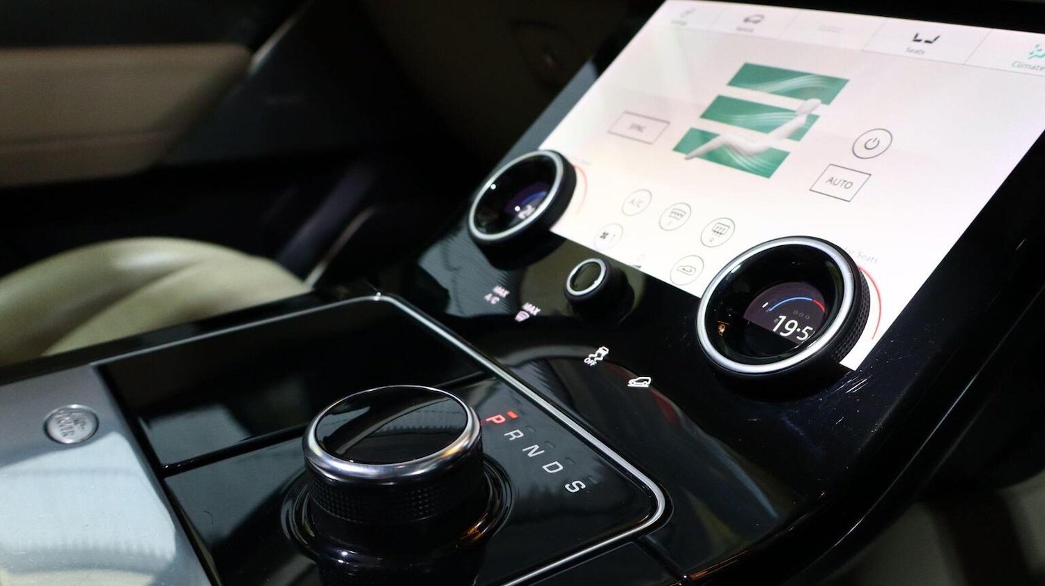 Used Land Rover Range Rover Velar 2019 for sale - 78135039: Photo 13