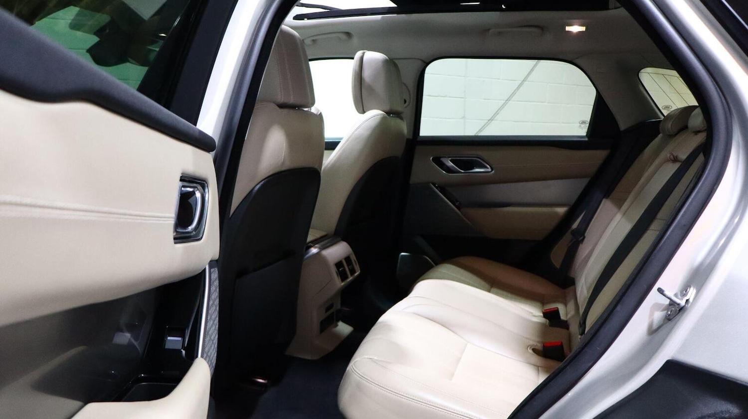 Used Land Rover Range Rover Velar 2019 for sale - 78135039: Photo 66