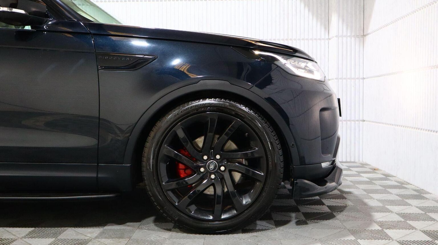 Used Land Rover Discovery 2018 for sale - 78004502: Photo 15