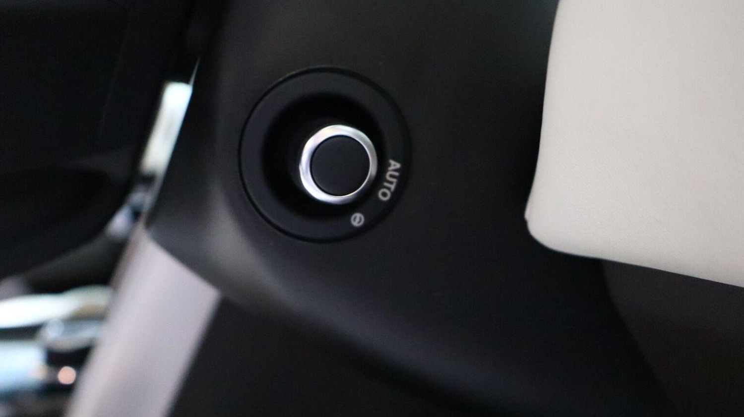 Used Land Rover Discovery 2018 for sale - 78004502: Photo 45