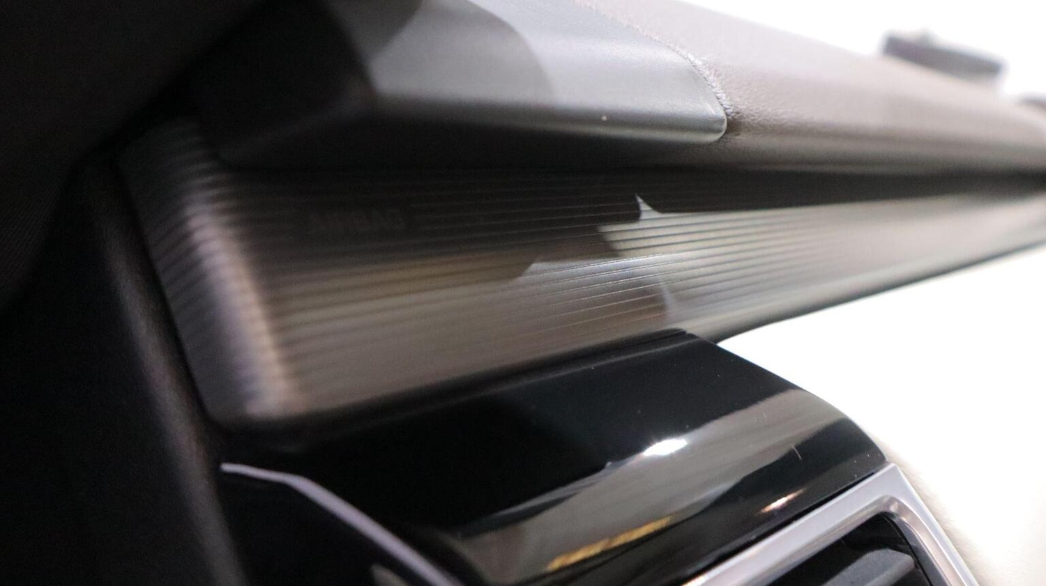 Used Land Rover Discovery 2018 for sale - 78004502: Photo 91