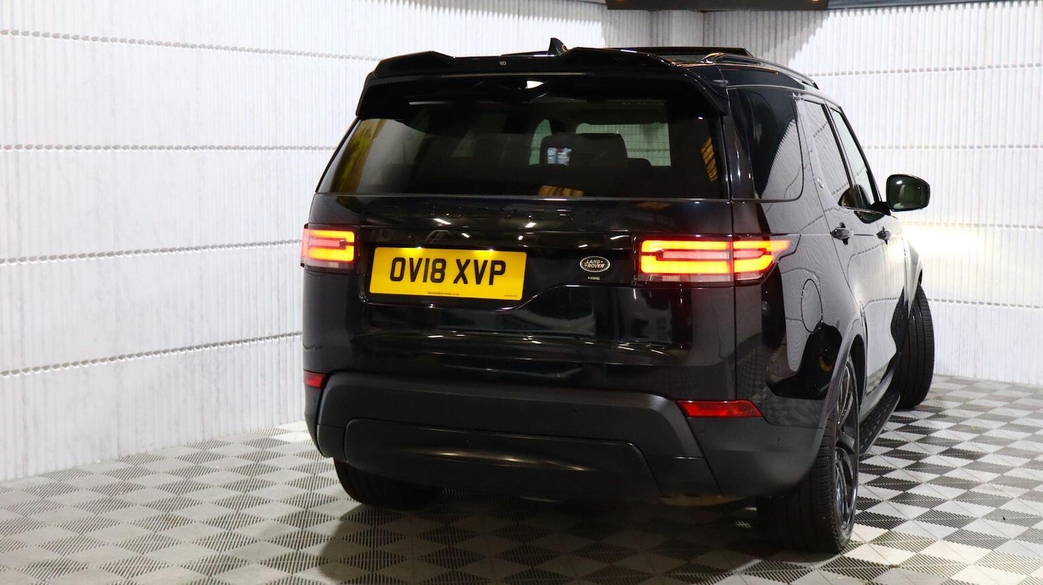 Used Land Rover Discovery 2018 for sale - 78004502: Photo 97