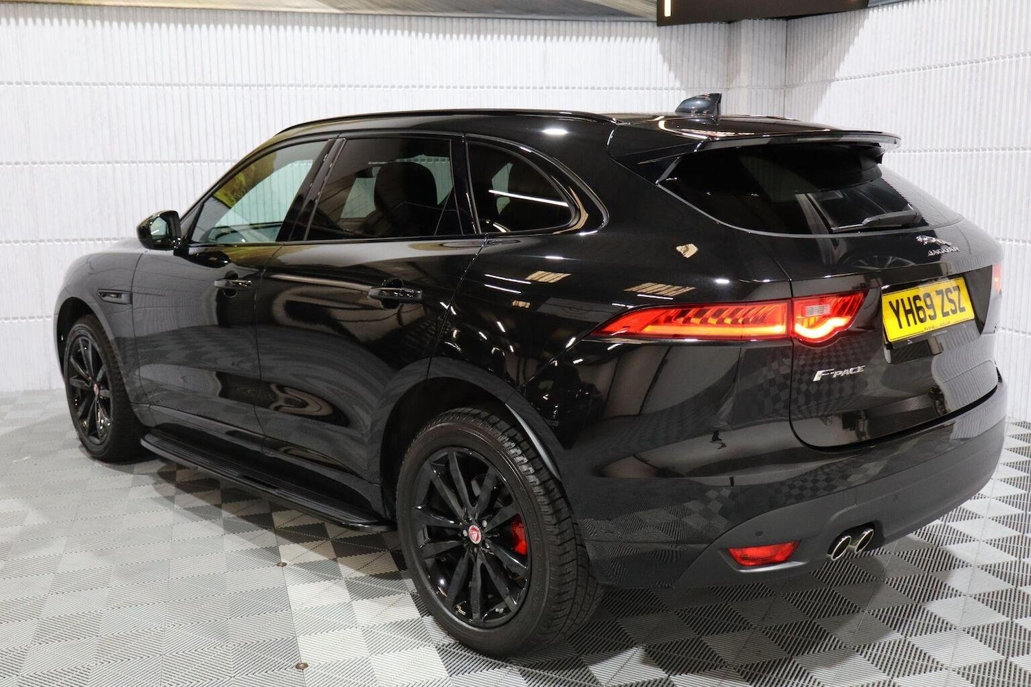 Used Jaguar F-Pace 2019 for sale - 76211771: Photo 38