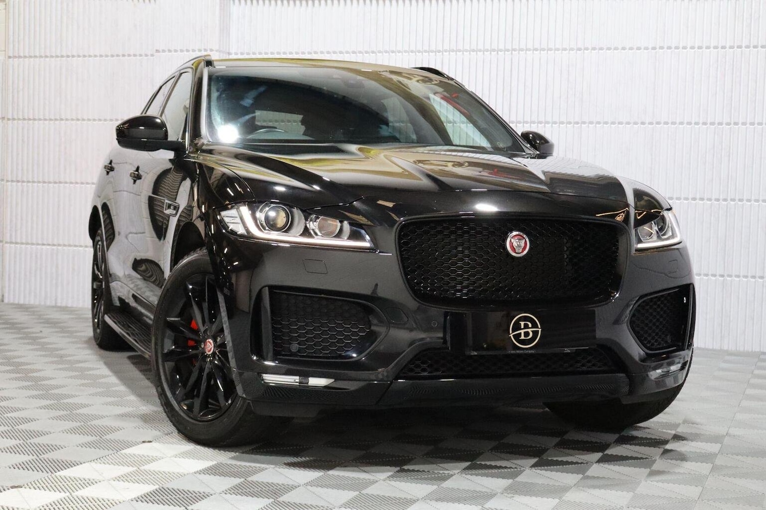 Used Jaguar F-Pace 2019 for sale - 76211771: Photo 4