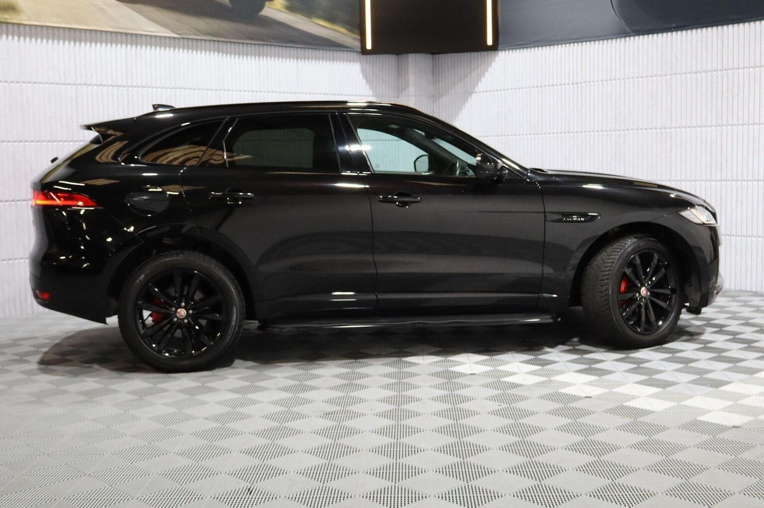 Used Jaguar F-Pace 2019 for sale - 76211771: Photo 63