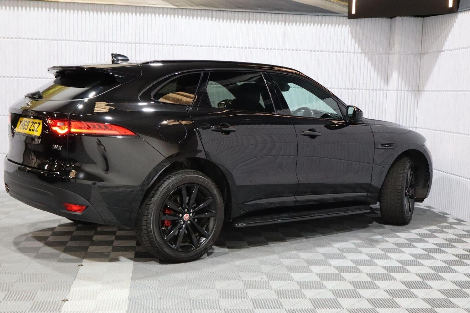 Used Jaguar F-Pace 2019 for sale - 76211771: Photo 74