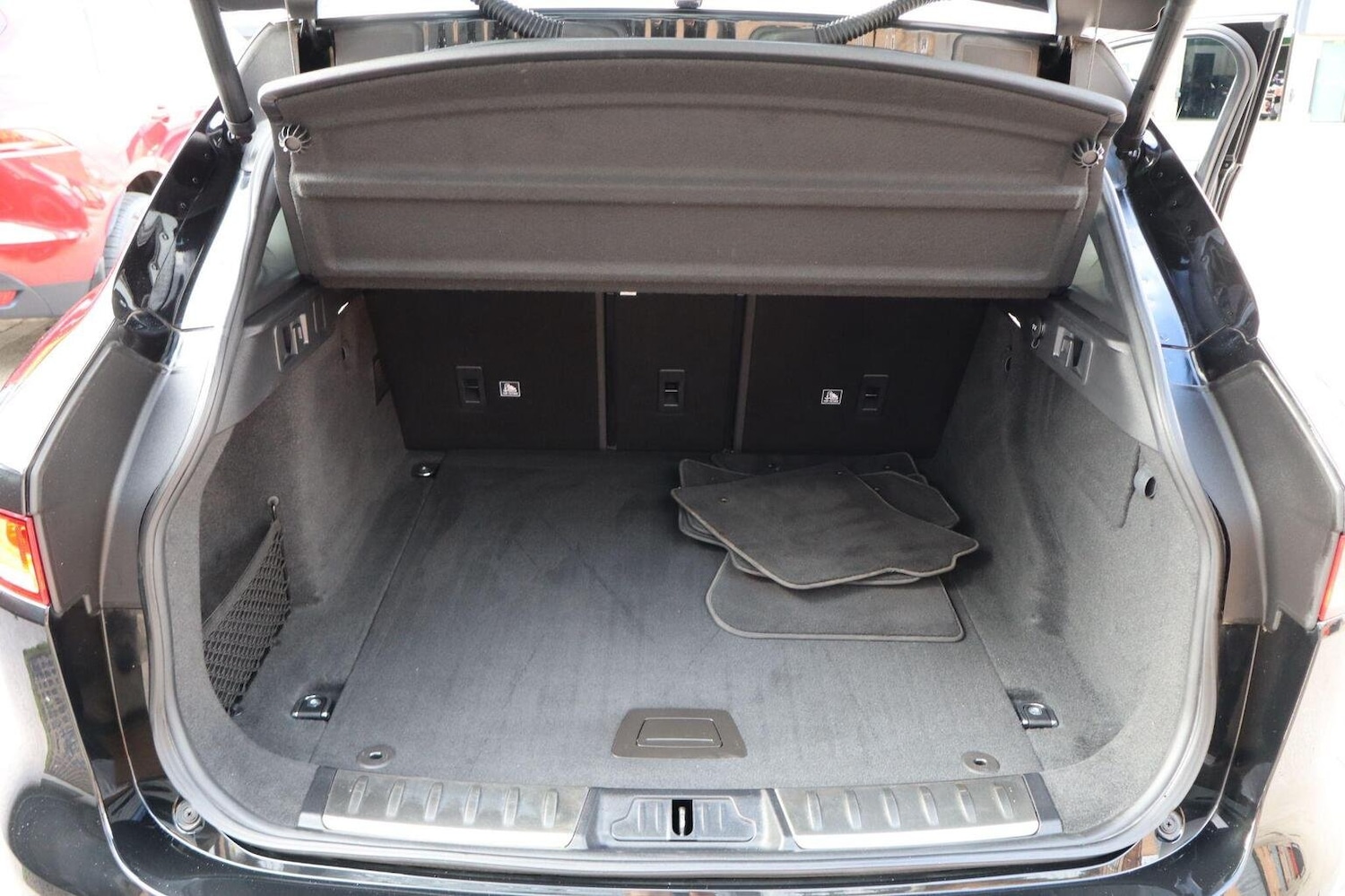 Used Jaguar F-Pace 2019 for sale - 76211771: Photo 90