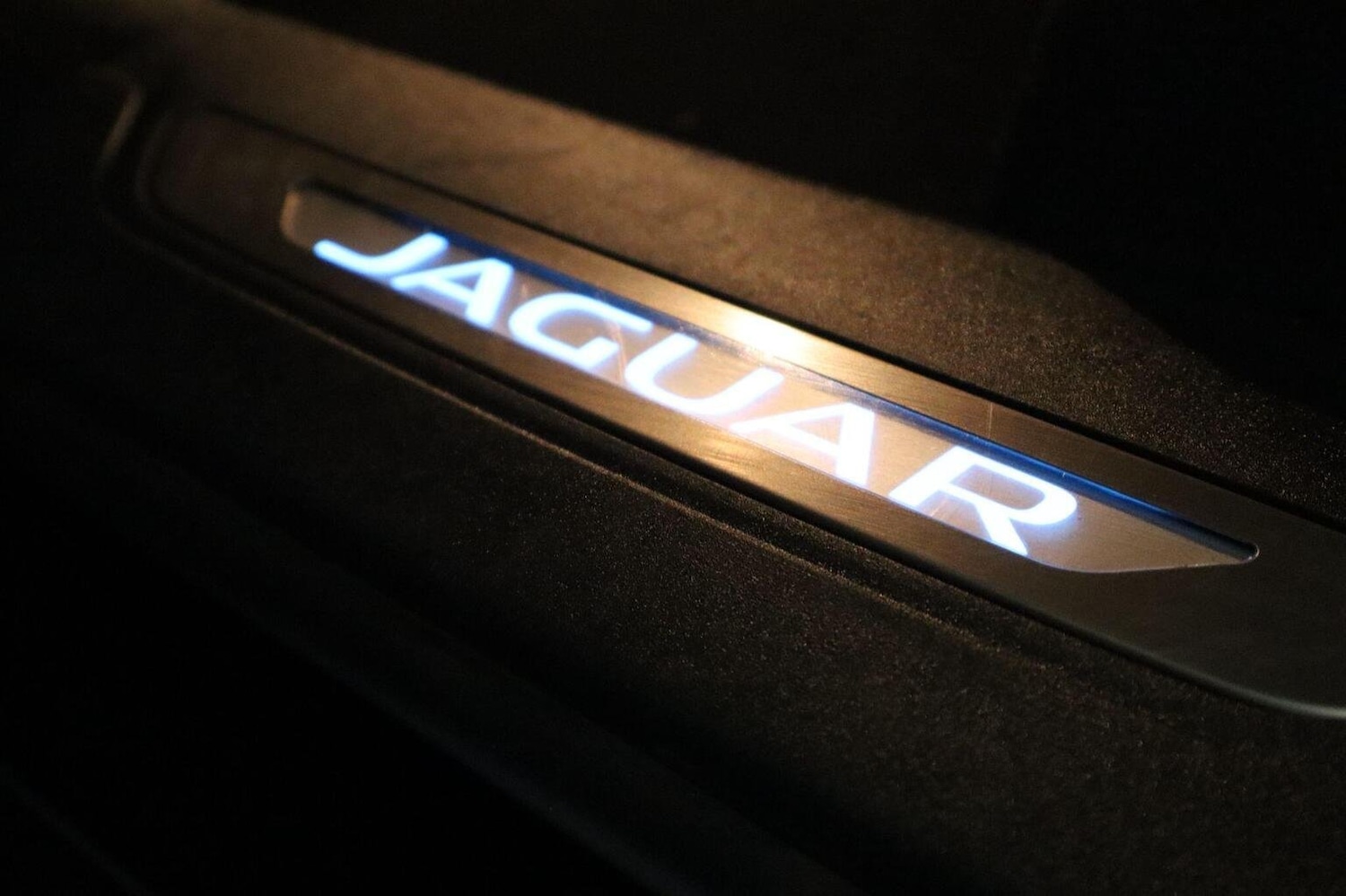 Used Jaguar F-Pace 2019 for sale - 76211771: Photo 96