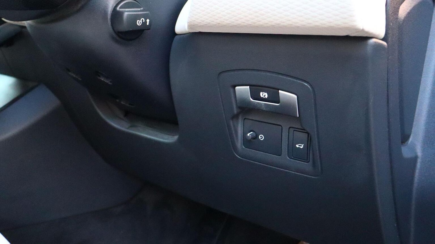 Used Land Rover Range Rover Velar 2018 for sale - 78060543: Photo 44