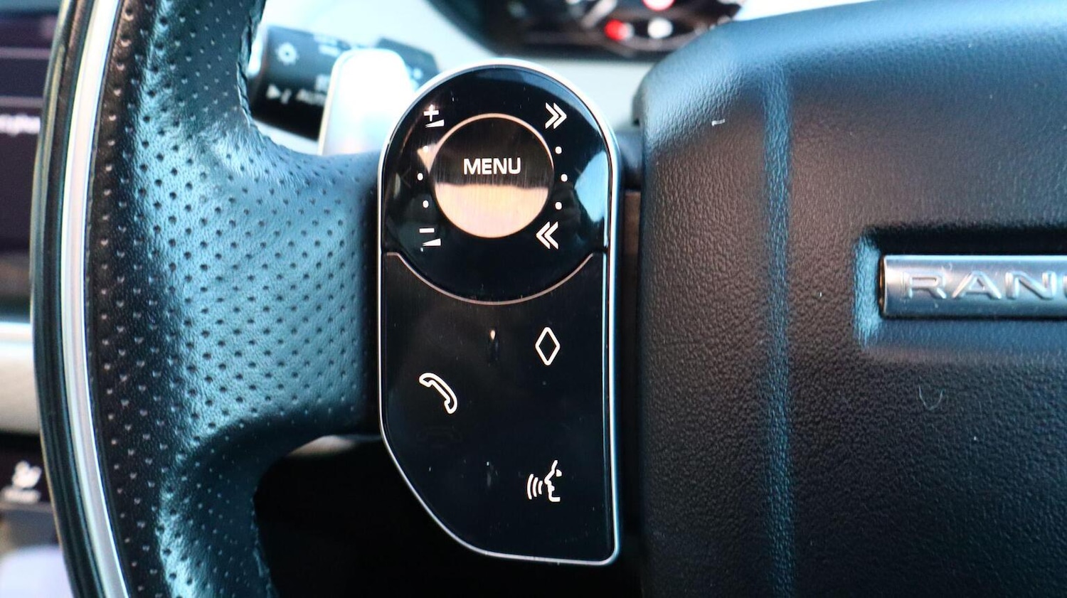 Used Land Rover Range Rover Velar 2018 for sale - 78060543: Photo 7