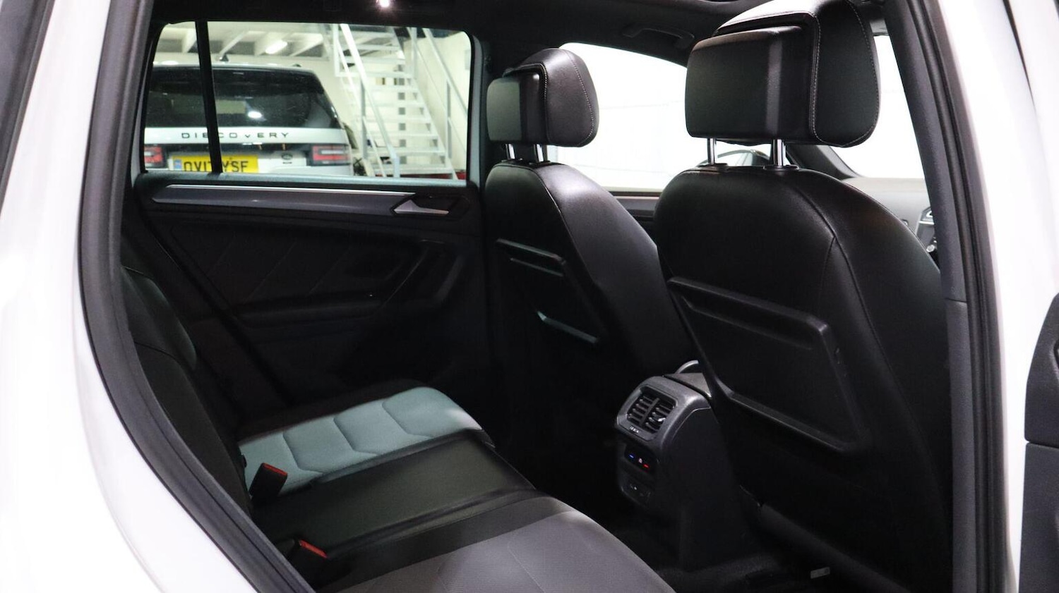 Used Volkswagen Tiguan 2018 for sale - 77548277: Photo 37