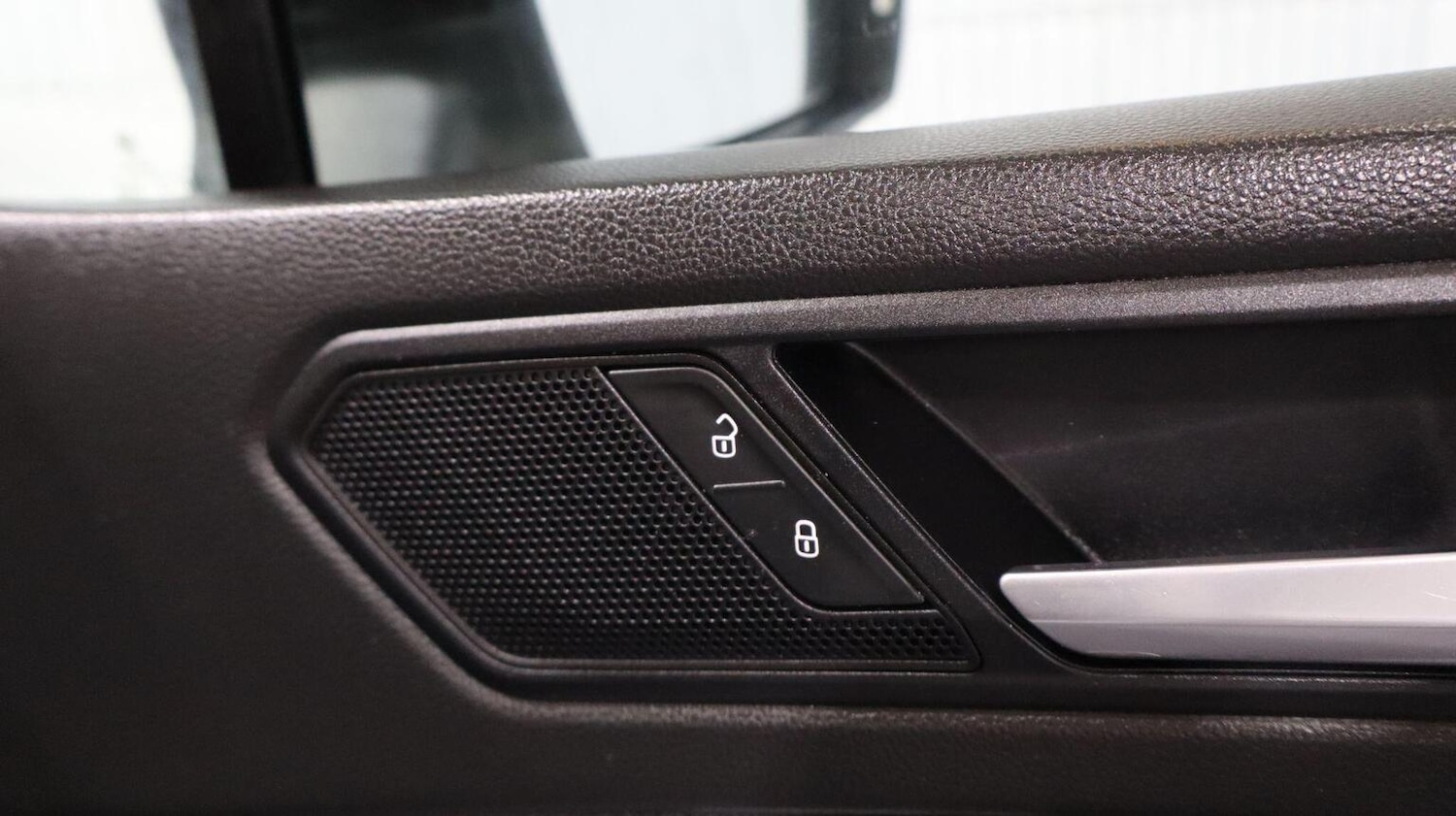 Used Volkswagen Tiguan 2018 for sale - 77548277: Photo 49