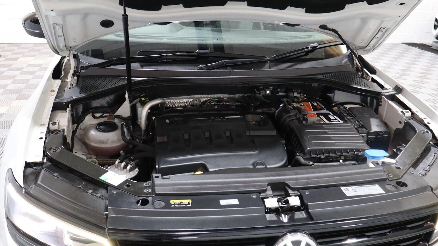 Used Volkswagen Tiguan 2018 for sale - 77548277: Photo 54