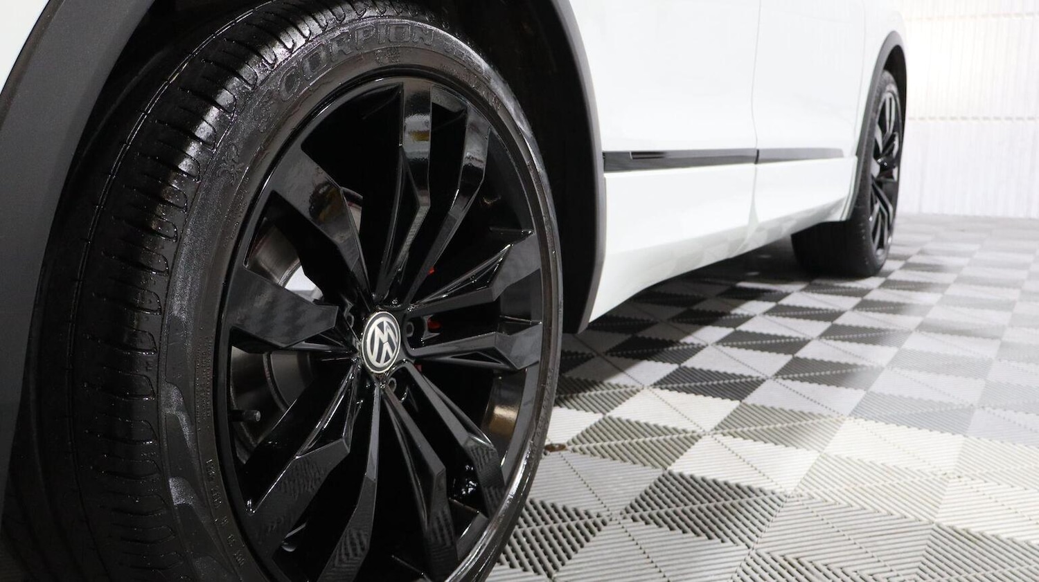 Used Volkswagen Tiguan 2018 for sale - 77548277: Photo 58