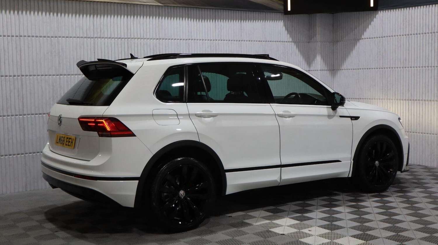 Used Volkswagen Tiguan 2018 for sale - 77548277: Photo 61