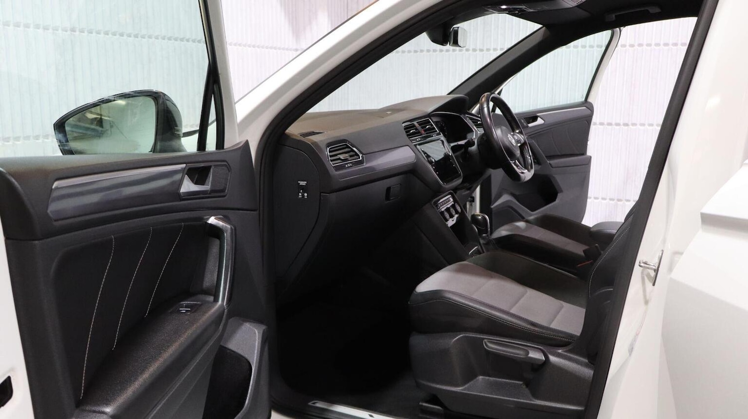 Used Volkswagen Tiguan 2018 for sale - 77548277: Photo 73